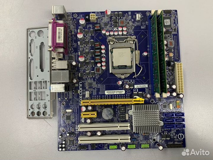 Комплект плата Foxconn s1156 + i5 650 + DDR3 4Gb