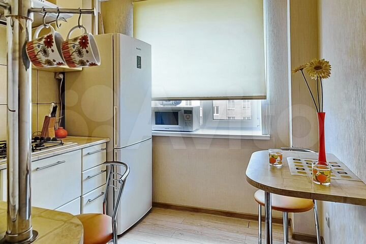 2-к. квартира, 45 м², 6/9 эт.