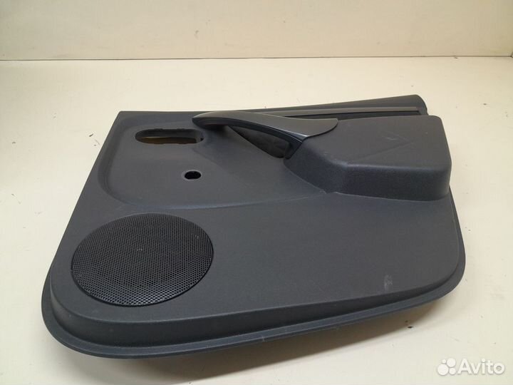 Обшивка двери задней правой Renault Duster 2012