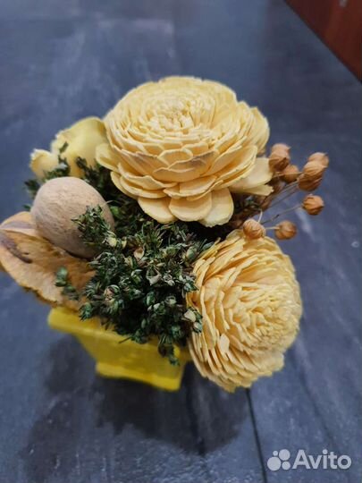 Композиция из сухоцветов