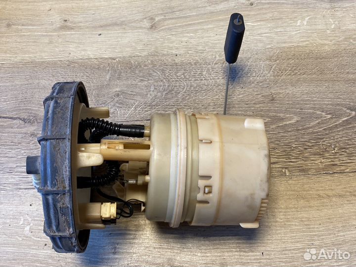 Peugeot 206 топливный насос в сборе 1,4 бензин