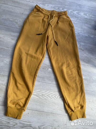 Спортивный костюм женский