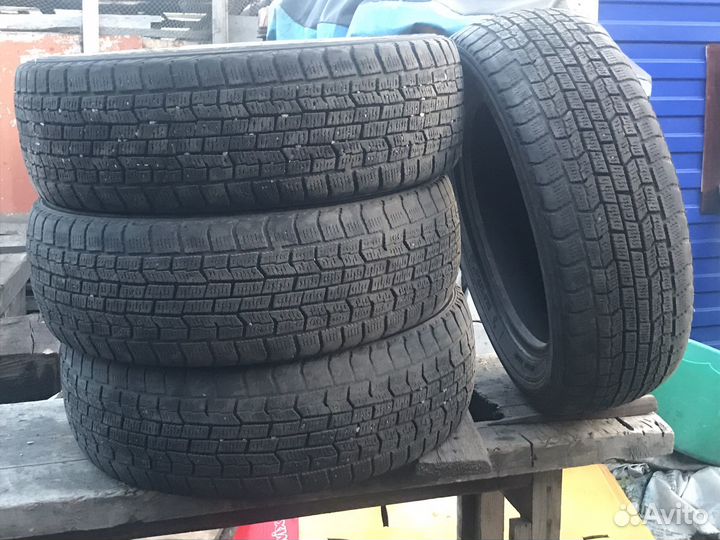 Ultramile UM 4X4 A/T 17.5/6 R17