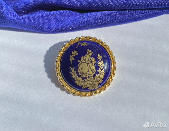 Фарфоровая винтажная брошь. Лимож