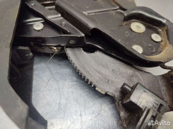 Ручник Toyota Sprinter E100 1991 г.в