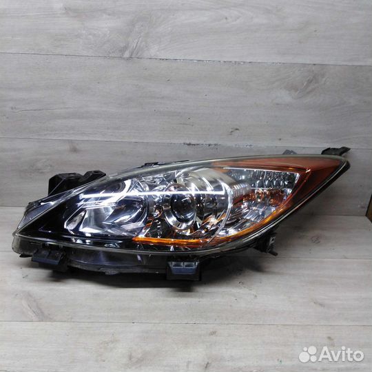 Фара передняя левая Mazda 3 II (BL)