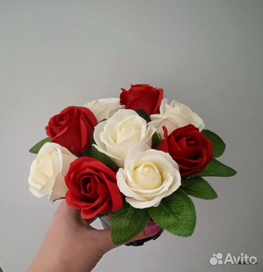 Букеты из пенных роз