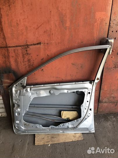 Дверь передняя, правая mazda 6 gg