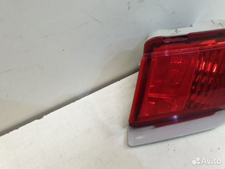 Фонарь противотуманный задний левый Toyota Land