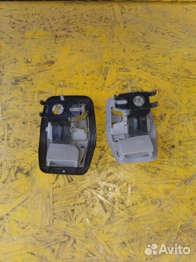 Крепеж ролеты (сетки) Volvo Xc90 C71 D5244T4 2009