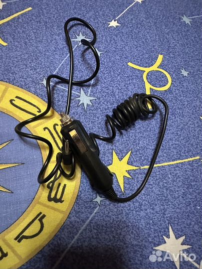 Зарядное устройство