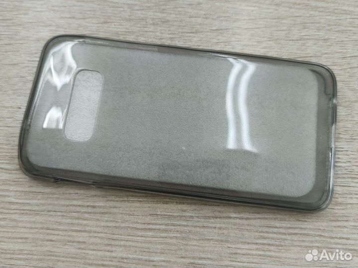 Чехлы на телефон Samsung s10e