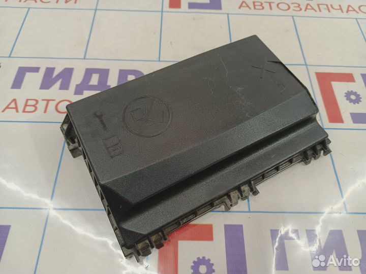 Крышка блока предохранителей Opel Astra (J) 134033