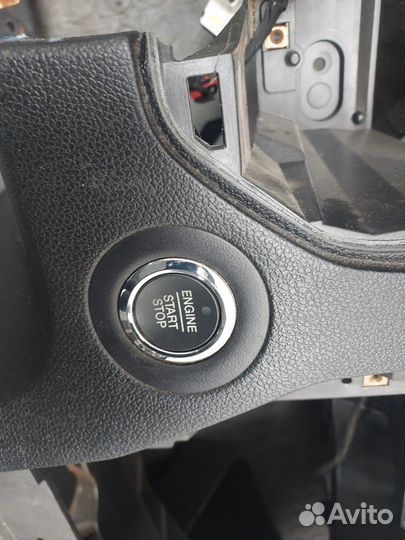 Панель передняя салона Ford Explorer