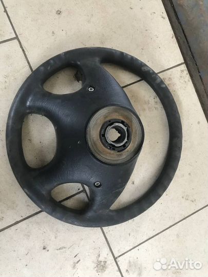 Руль volkswagen caddy 2