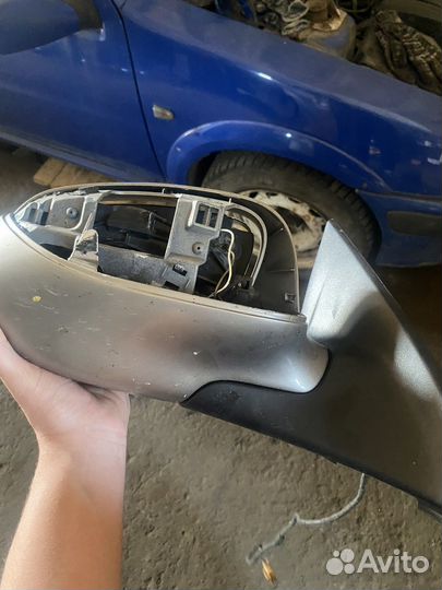 Правое зеркало Porsche cayenne