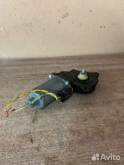 Моторчик стеклоподъемника Фьюжен, Фиеста левый