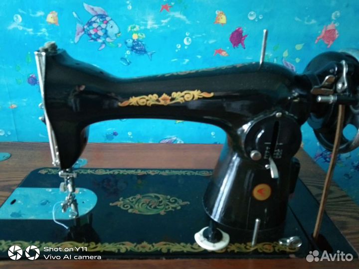 Бытовая швейная машинка бу