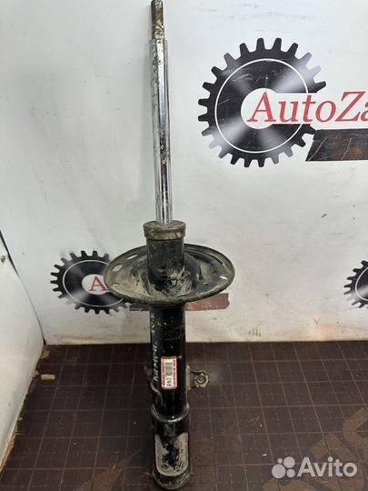 Амортизатор задний правый Toyota Camry V50-55