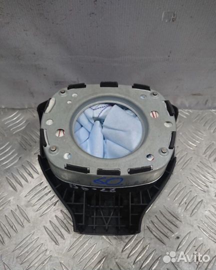 Заглушка в руль Volkswagen Passat B6