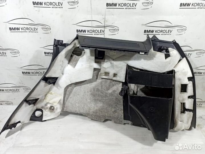 Обшивка багажника левая Touareg (2002-2010) Volksw