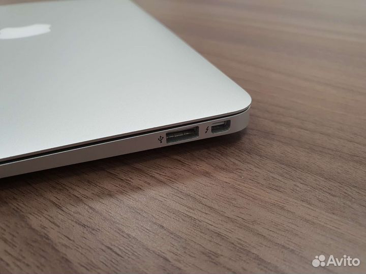 Apple macbook air 11