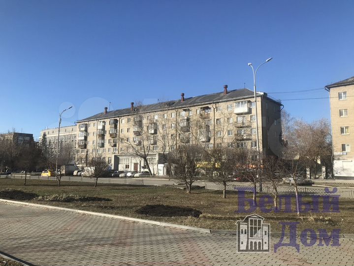 Сдам торговое помещение, 257 м²