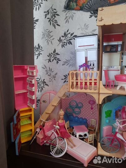 Домик кукольный