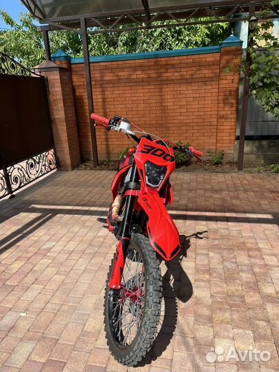 Продаю эндуро мотоцикл Fx-moto yx300