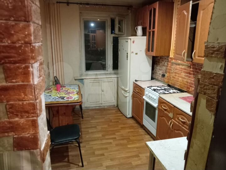 2-к. квартира, 70 м², 2/5 эт.