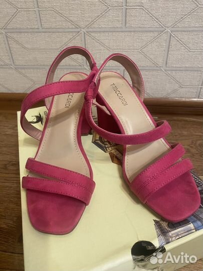Босоножки 35