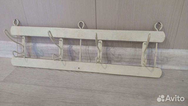Настенная вешалка, настенные крючки