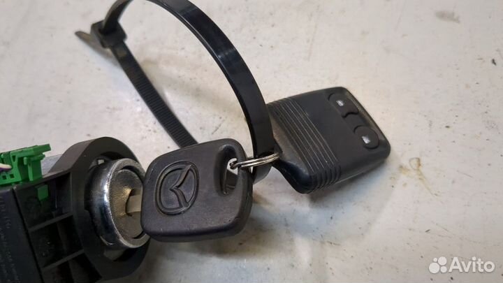 Замок зажигания Mazda Tribute