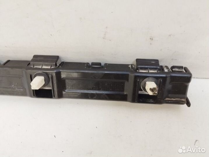 Кронштейн бампера передний левый Hyundai Starex H1