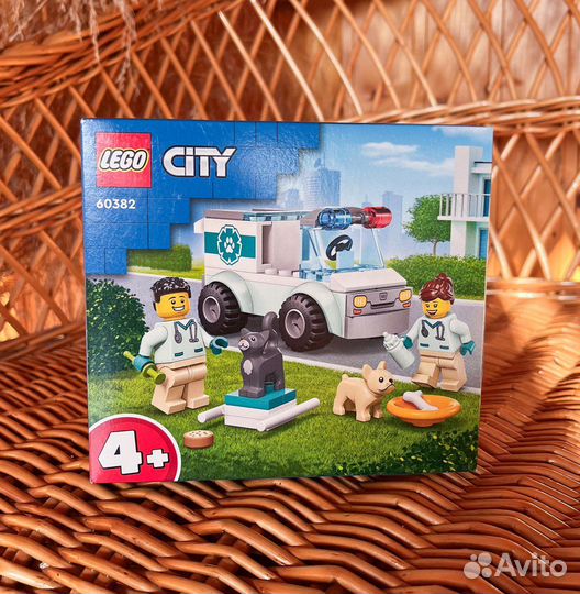 Конструктор lego City Ветеринарный фургон
