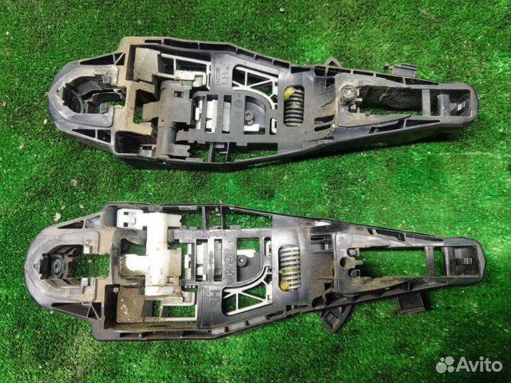 Механизм ручки двери правый Citroen C4 седан 1.6