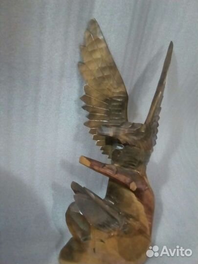 Орлица с орленком статуетка