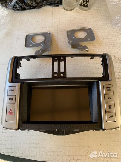 Корпус и крепление для дисплея для Прадо