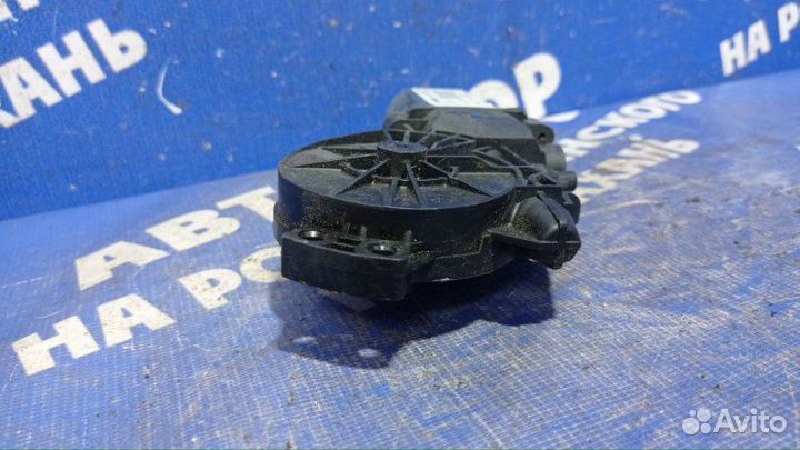 Моторчик стеклоподъемника Hyundai Elantra Hd седан