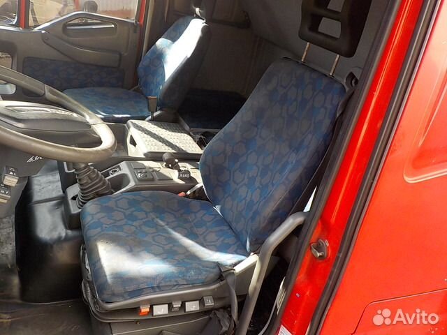 Сиденье ивеко дейли. Сиденье Iveco EUROCARGO. Сидение Iveco Trakker. Сидения Ивеко Траккер.
