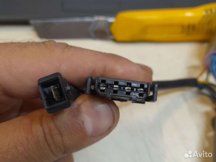 Моторчик люка Audi 100 C4