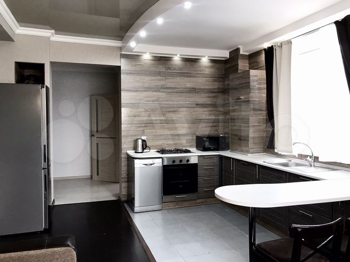 1-к. квартира, 54 м², 1/3 эт.