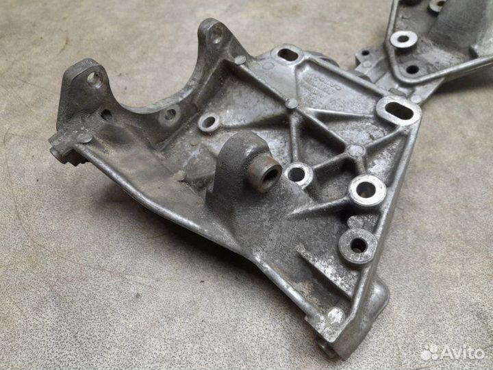 Кронштейн гидроусилителя Volvo S80 2 2.5 B5254T