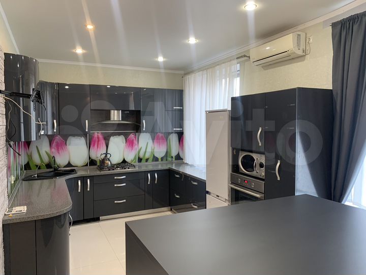 3-к. квартира, 84 м², 3/5 эт.