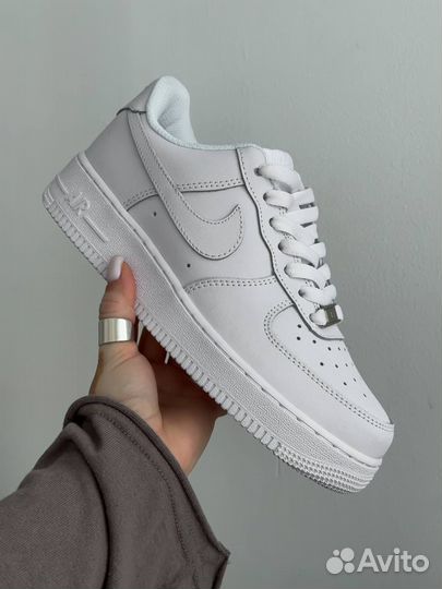 Кроссовки женские Nike Air Force 1 07