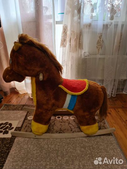 Детская качалка лошадь