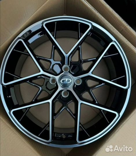 Новые диски R17 4/98 HRE Ff 10 Лада Приора Гранта