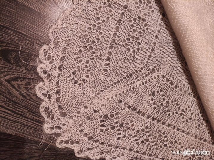 Пуховый платок паутинка новый