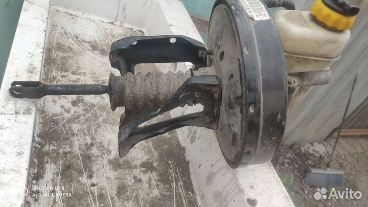 Вакуумный усилитель тормозов ланос