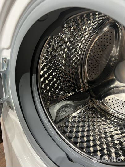 Стиральная машина weissgauff с сушкой и паром